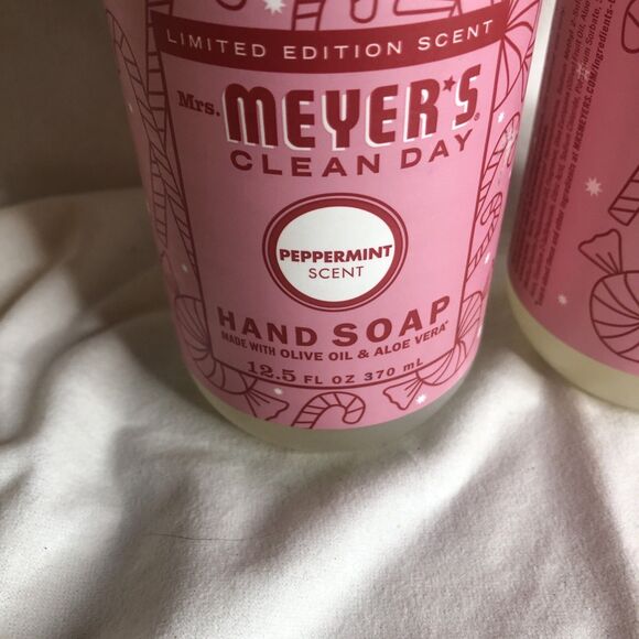 Lot of 2 Mrs Meyers Clean Day Hand Soap Peppermint Scent Limited Edition Holiday - Picture 3 of 5